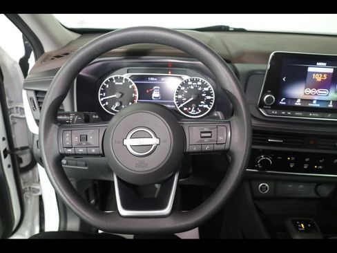 Used 2023 Nissan Rogue S FWD image 23