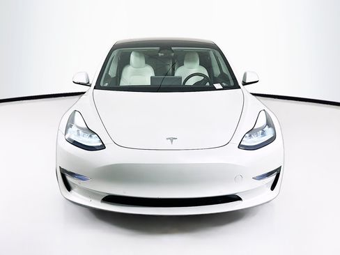 Used 2021 Tesla Model 3 Performance AWD/4WD image 2