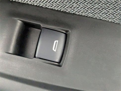 Used 2023 Chevrolet TrailBlazer LT w/ Convenience Package image 27