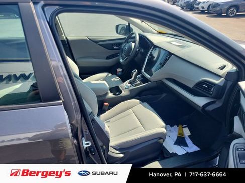 Used 2025 Subaru Legacy Premium AWD/4WD image 12