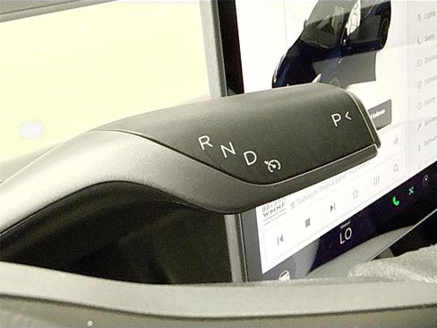 Used 2021 Tesla Model Y Performance image 6