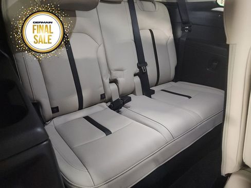 Used 2025 MAZDA CX-90 3.3 Turbo w/ Preferred Package image 17