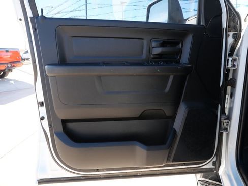 Used 2023 RAM 3500 Tradesman w/ Chrome Appearance Group image 18