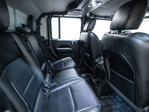 Used 2021 Jeep Gladiator Overland w/ Popular Equipment Package image 36