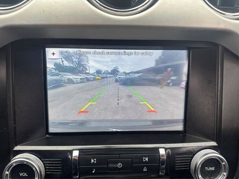 Used 2017 Ford Mustang Premium RWD image 15