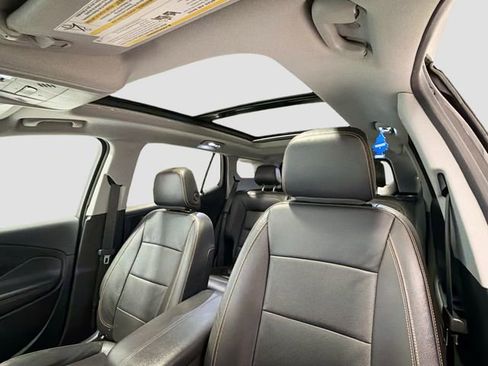 Used 2021 GMC Terrain SLT image 20