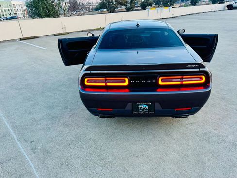 Used 2016 Dodge Challenger SRT w/ Technology Group image 56