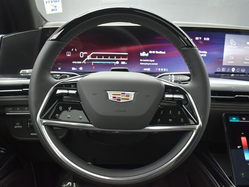 Certified 2026 Cadillac Escalade ESV Sport w/ Touring Package AWD/4WD image 15