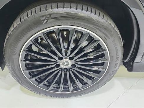 Used 2025 Mercedes-Benz GLC 300 image 39