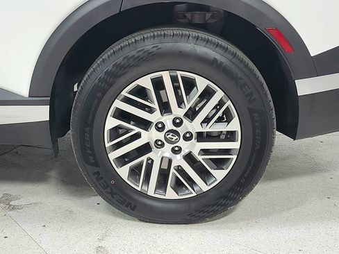 Used 2026 Hyundai Palisade SEL FWD image 14