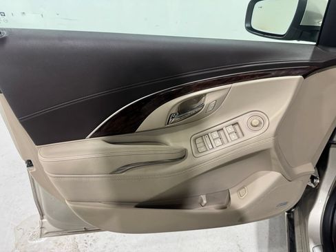 Used 2014 Buick LaCrosse Leather w/ Driver Confidence Package FWD image 16