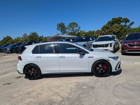 Used 2024 Volkswagen GTI SE FWD image 9