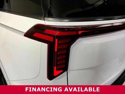 Certified 2025 Kia Carnival SX Prestige FWD image 23