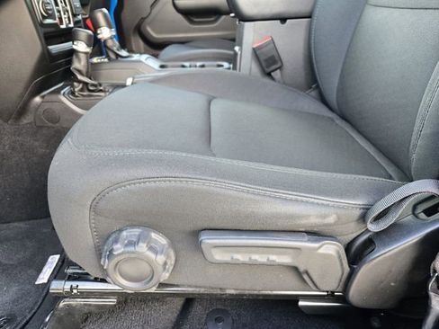 Used 2021 Jeep Wrangler Unlimited Sport image 26