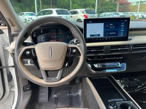 Used 2023 Lincoln Corsair FWD w/ Equipment Group 101A image 17