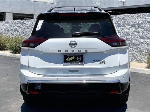 New 2026 Nissan Rogue Platinum w/ Platinum Premium Package AWD/4WD image 3