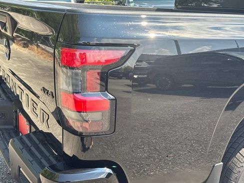 New 2026 Nissan Frontier SV AWD/4WD image 12
