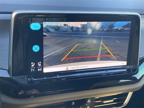 New 2026 Volkswagen Atlas Cross Sport SE image 23