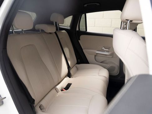 Used 2026 Mercedes-Benz GLA 250 image 23