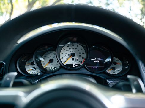Used 2015 Porsche 911 GT3 RWD image 7