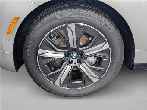 New 2026 BMW iX xDrive60 image 10