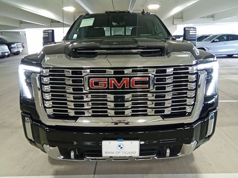 Used 2024 GMC Sierra 2500 Denali w/ Denali Reserve Package AWD/4WD image 2