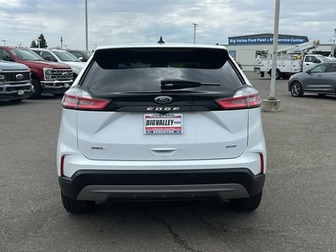 Certified 2022 Ford Edge SEL AWD/4WD image 4