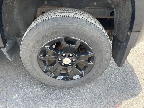 Used 2016 Chevrolet Colorado LT AWD/4WD image 6