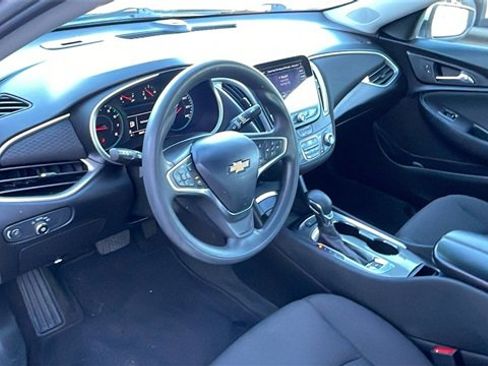 Used 2022 Chevrolet Malibu LT image 10