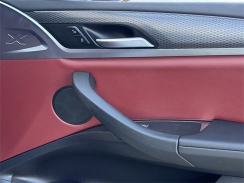 Used 2023 BMW X4 xDrive30i w/ M Sport Package image 30