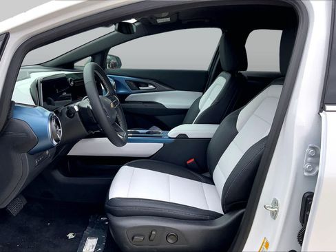 New 2026 Chevrolet Equinox EV LT FWD image 10