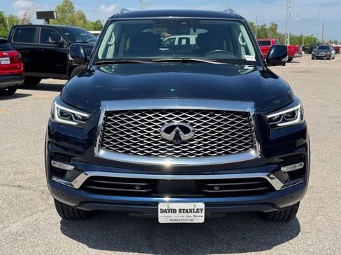 Used 2024 INFINITI QX80 Luxe RWD image 2