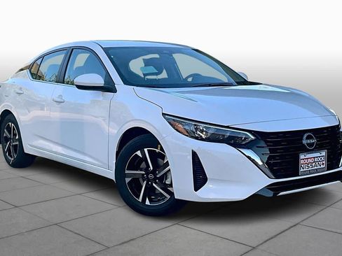 New 2025 Nissan Sentra SV image 2