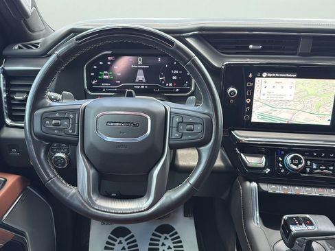 Used 2025 GMC Sierra 1500 Denali Ultimate AWD/4WD image 13