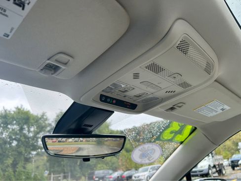 Used 2023 Cadillac XT6 Premium Luxury w/ Technology Package image 28