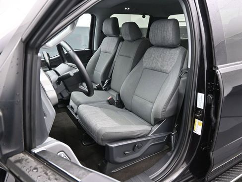 Used 2022 Ford F150 XLT w/ Equipment Group 302A High image 9