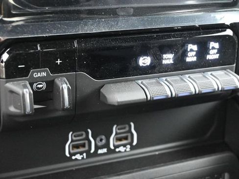 New 2026 RAM 2500 Laramie w/ Night Edition AWD/4WD image 24