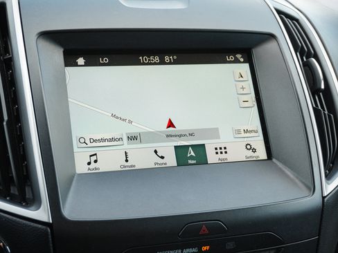 Used 2018 Ford Edge SEL w/ Equipment Group 201A image 20