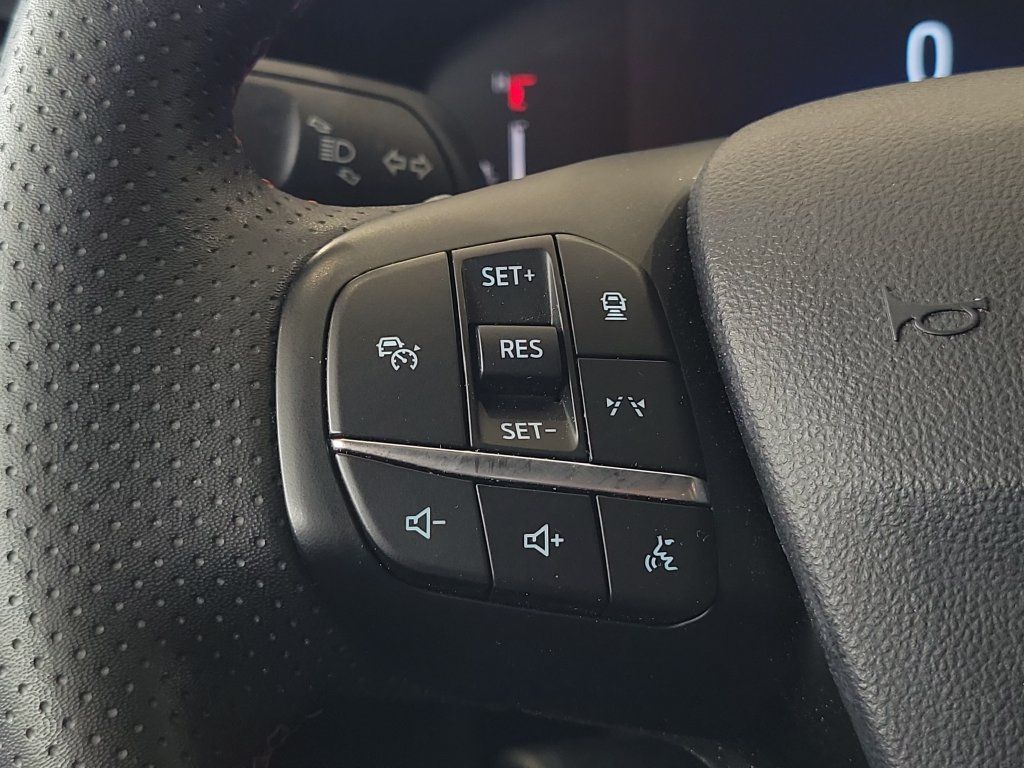 Used 2024 Ford Escape ST-Line w/ Tech Pack #1 FWD image 25