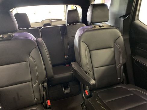 Used 2023 Chevrolet Traverse LT w/ LT Premium Package image 28