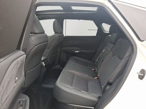 Used 2024 Lexus RX 450h AWD w/ Luxury Package image 8