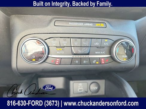 Used 2024 Ford Escape Active w/ Cold Weather Package FWD image 19