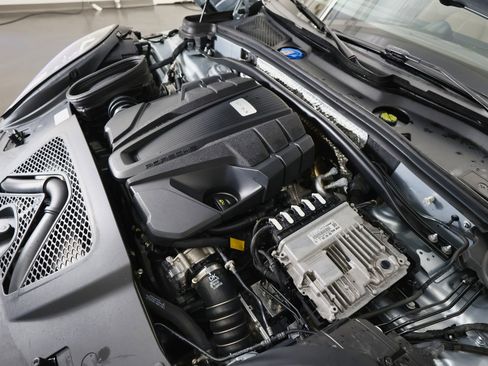 Used 2021 Porsche Macan S image 60