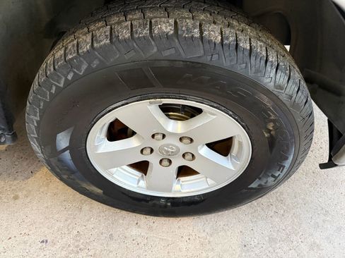 Used 2010 Dodge Ram 1500 Truck SLT image 36