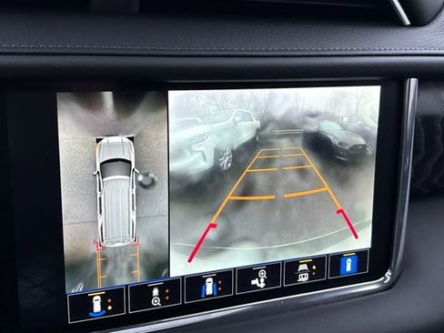 Used 2023 GMC Yukon Denali image 18