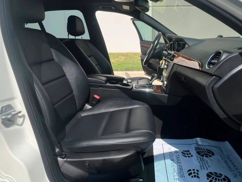 Used 2012 Mercedes-Benz C 250 Sedan image 20