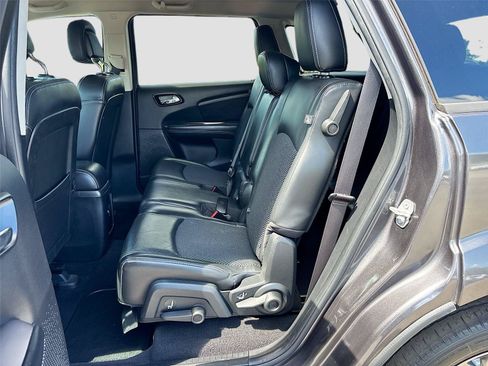 Used 2017 Dodge Journey Crossroad FWD image 23