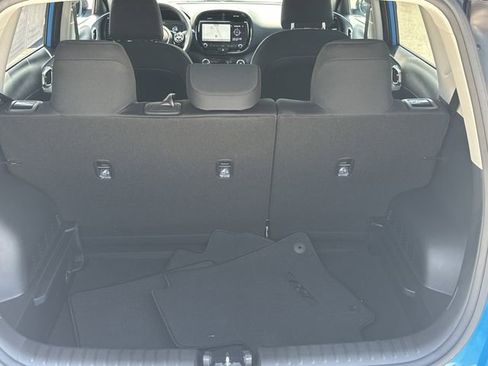 Used 2025 Kia Soul S image 11