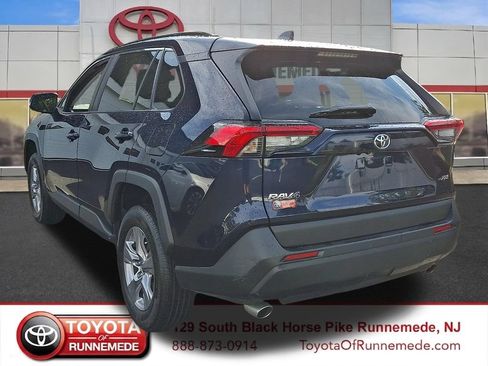 Certified 2025 Toyota RAV4 XLE FWD image 4
