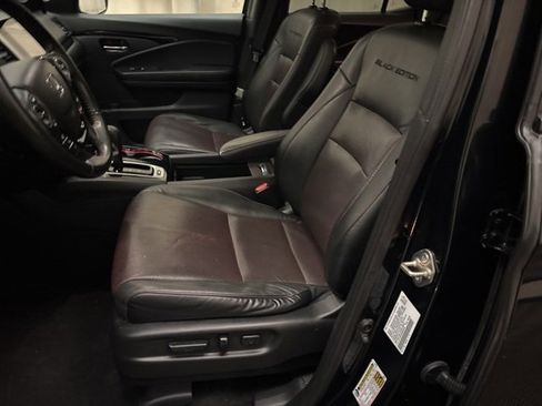 Used 2019 Honda Ridgeline Black Edition image 11